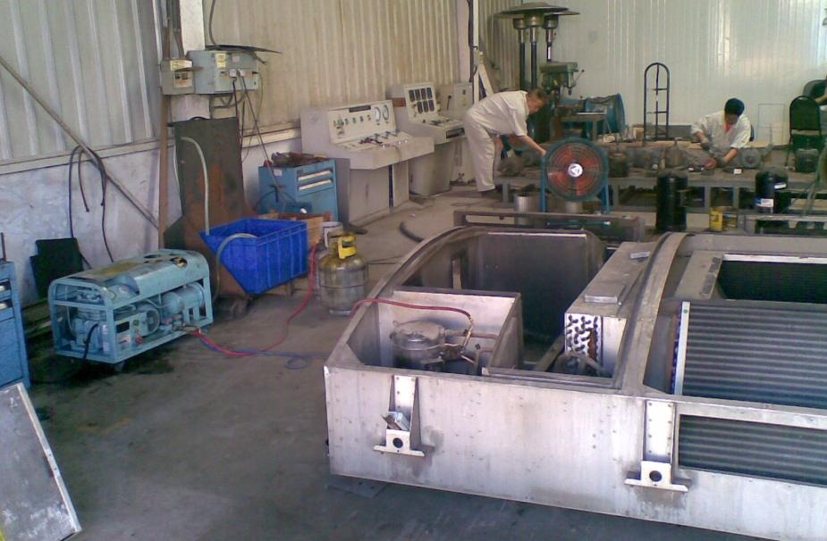 FS2在南车四方机车厂回收制冷剂